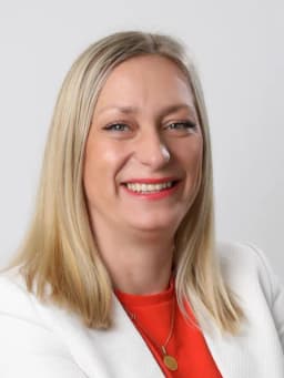 Ines Bajrić, Menadžerica odjela Razvoj ljudskih resursa, dmBiH